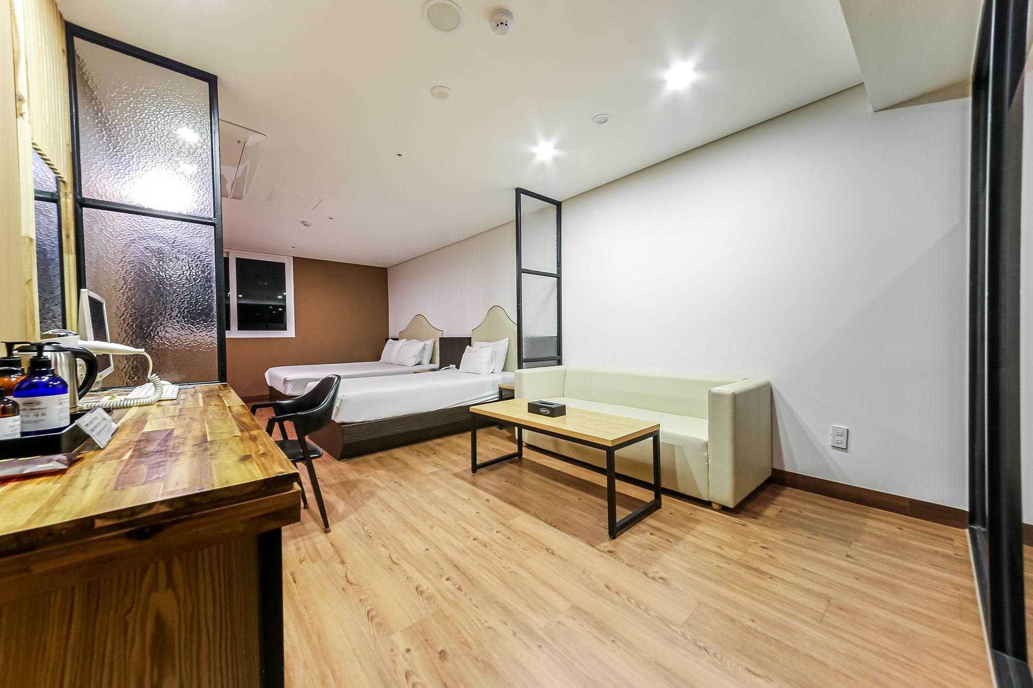 Jinju Chungmugongdong Cozy