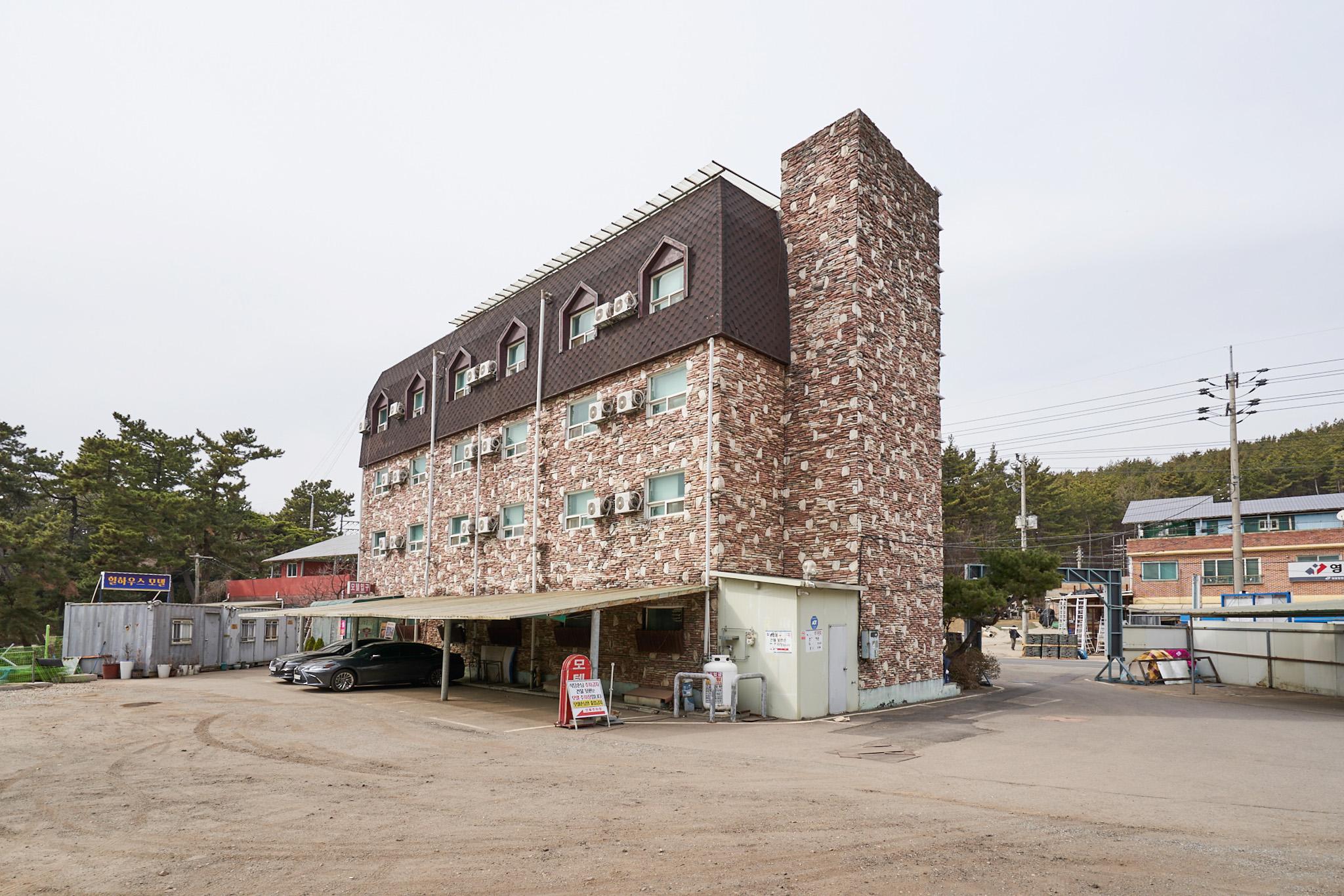 Daebudo Hill House-6