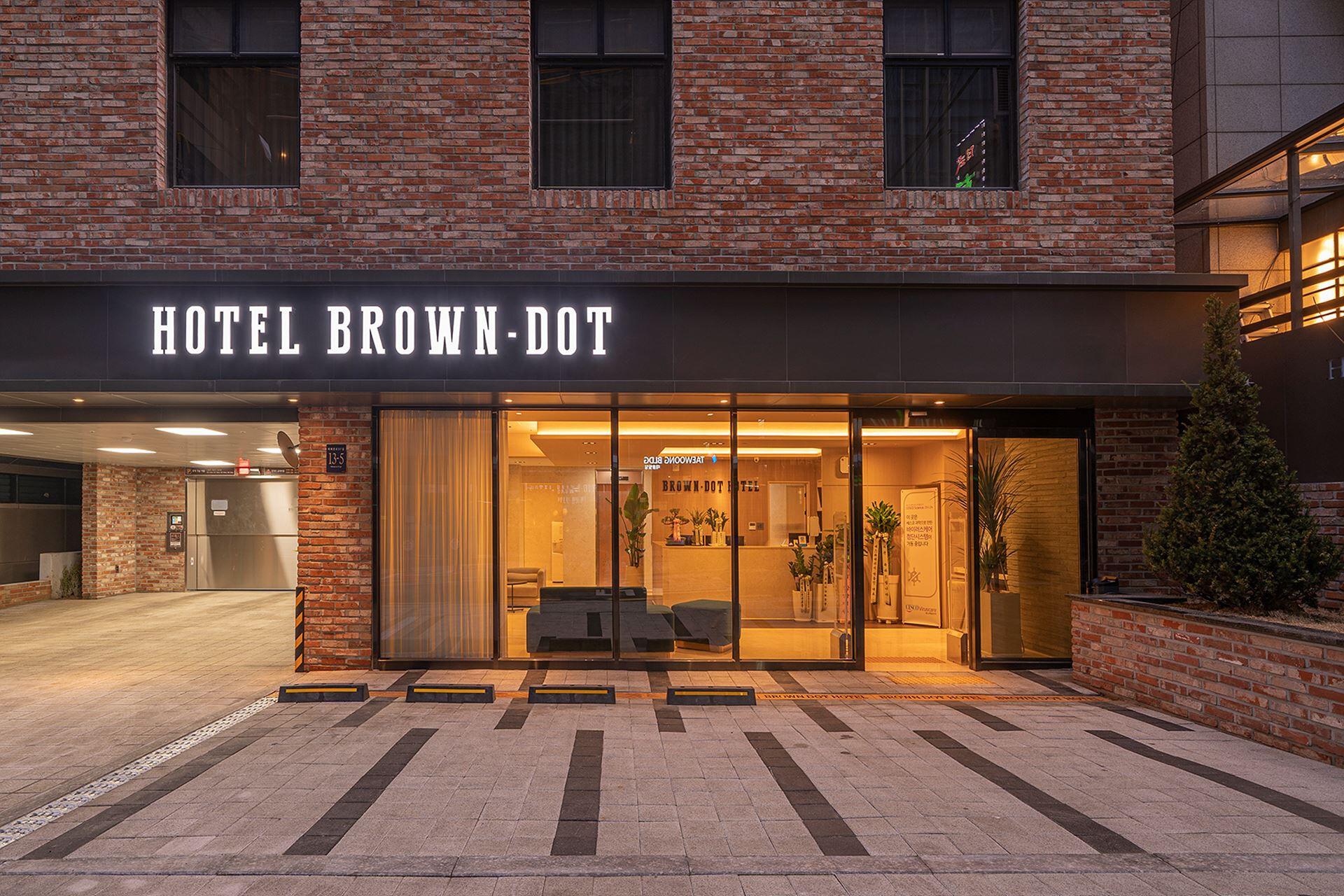 Brown Dot Yeoksam branch-17