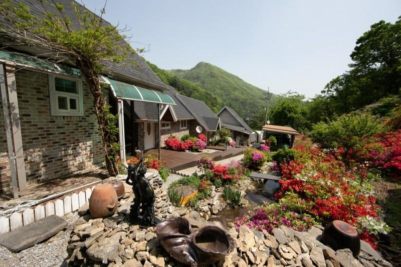 Gapyeong Valley Pension Luan (Valley in front of the pension)-49