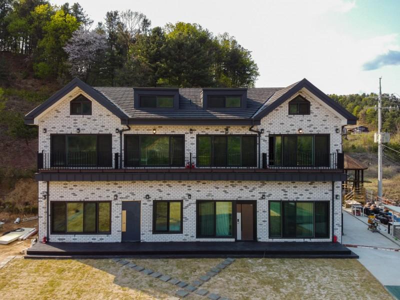 Gapyeong Seravi Pool Villa-24