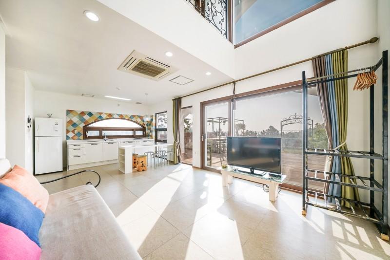 Seogwipo Orange Tree House Pension