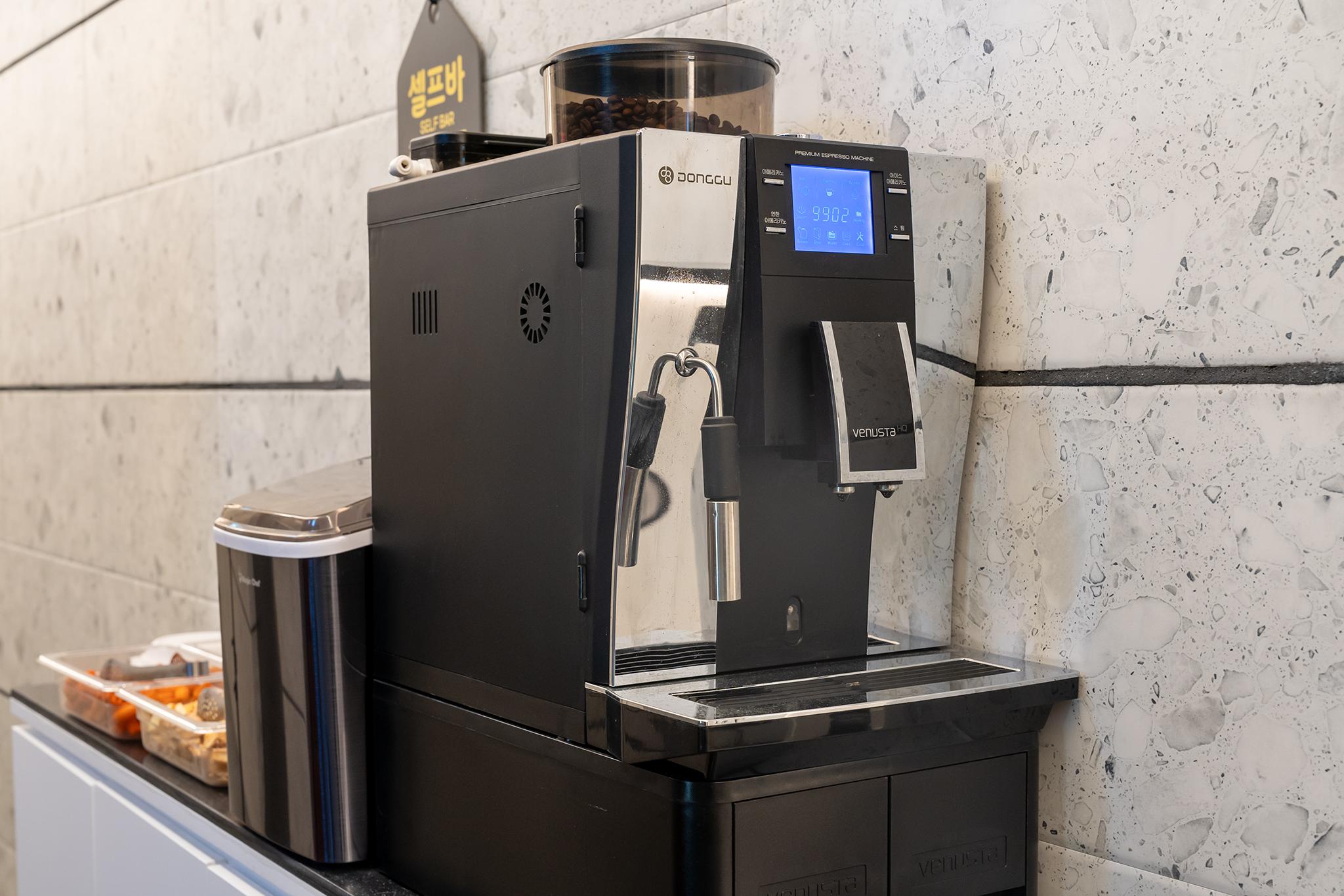 Uijeongbu Hotel With-5