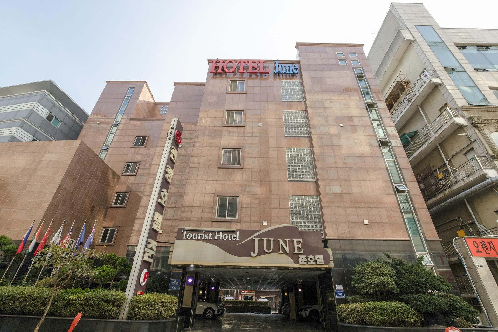 Hotel Airport June-42