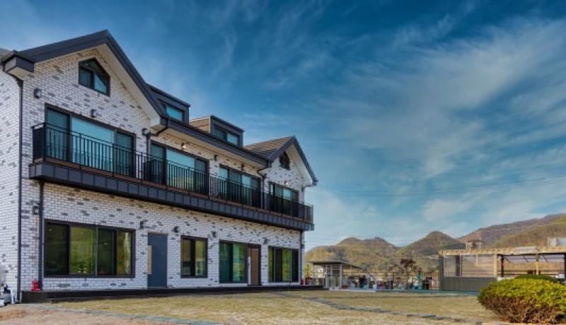 Gapyeong Seravi Pool Villa-56