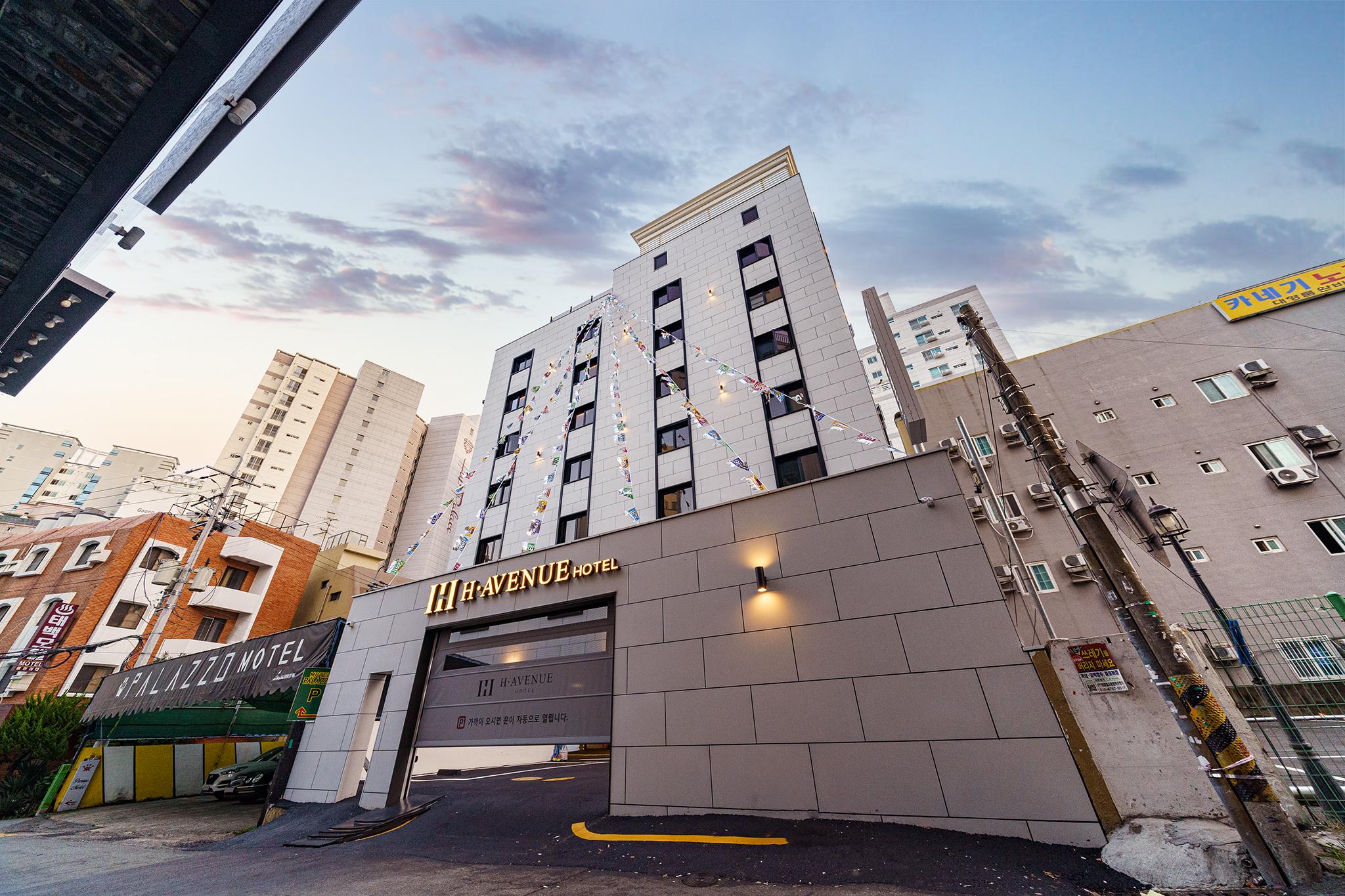 Busan Minam Station H Avenue-14