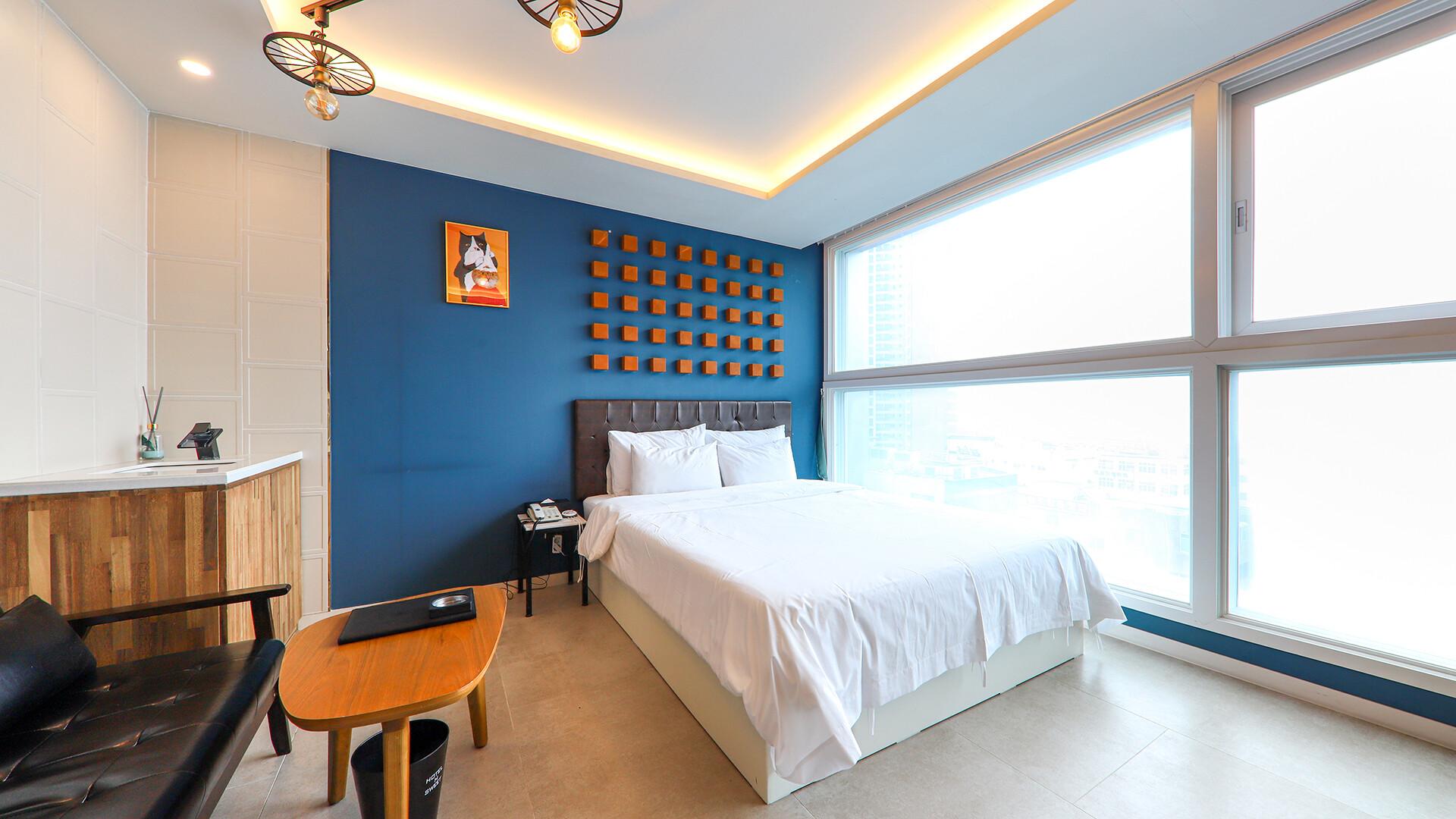 Hy Realty Hotel