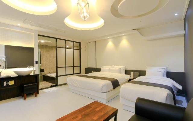 Busan Seomyeon City Hotel G&G
