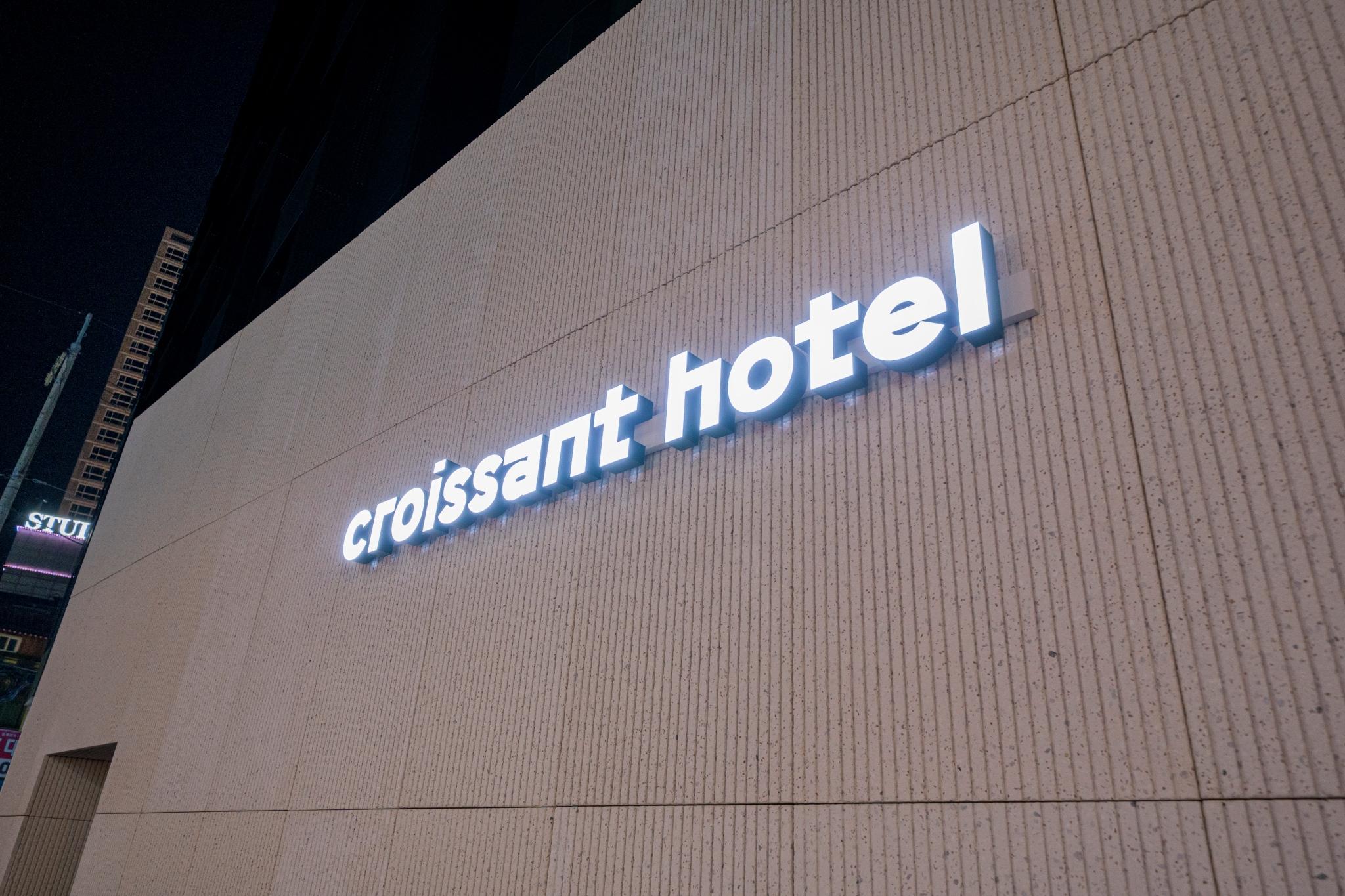 Guri the rest Croissant Hotel-27