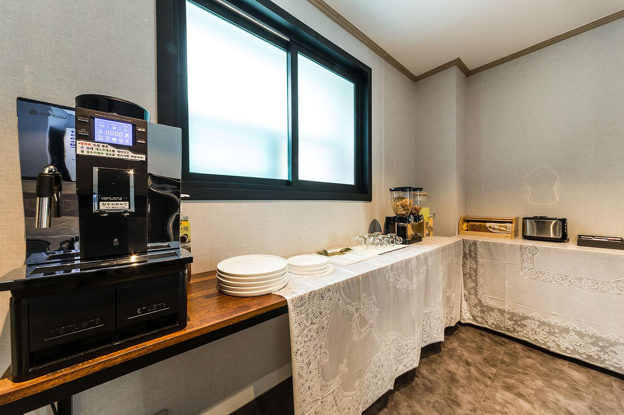 Uijeongbu Hotel U-19