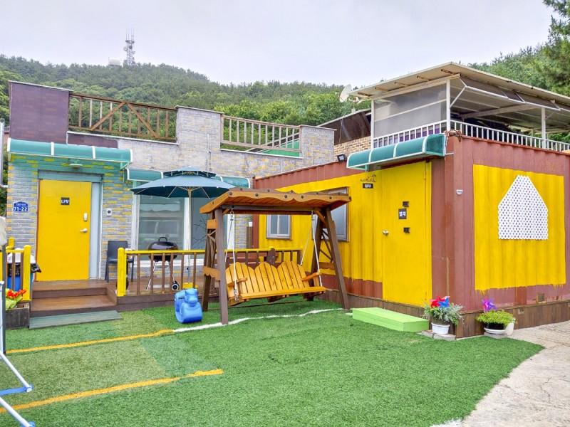 Daebudo (Yeongheungdo) You and Me Pension