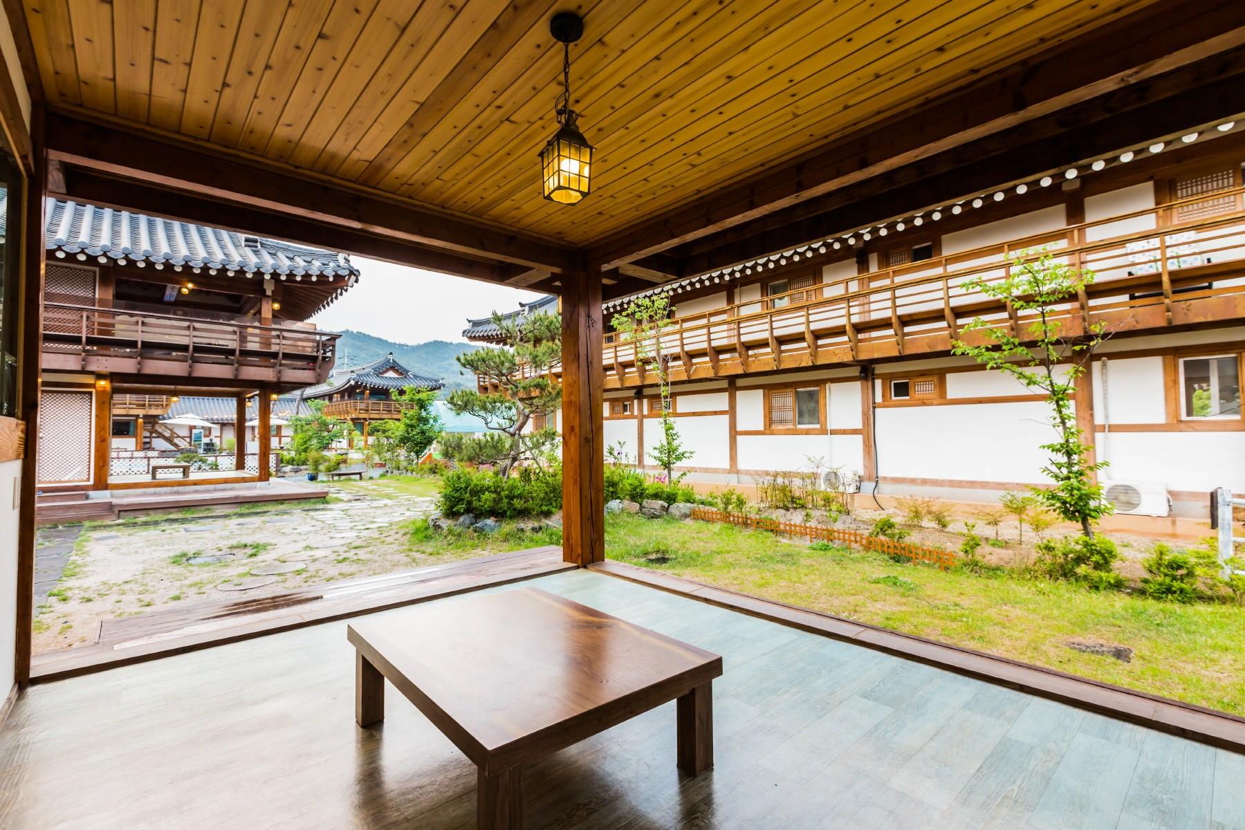 Gyeongju Seonamsan Hanok Stay-24