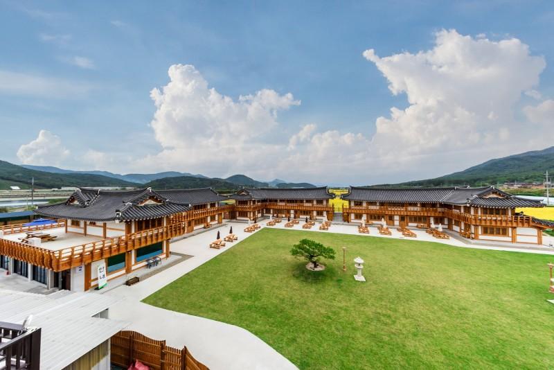 Gyeongju Yongjang Hanok Pension