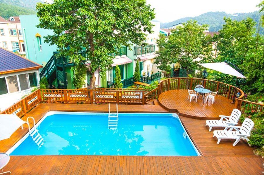 Gyeongju Bellus Rose Pension
