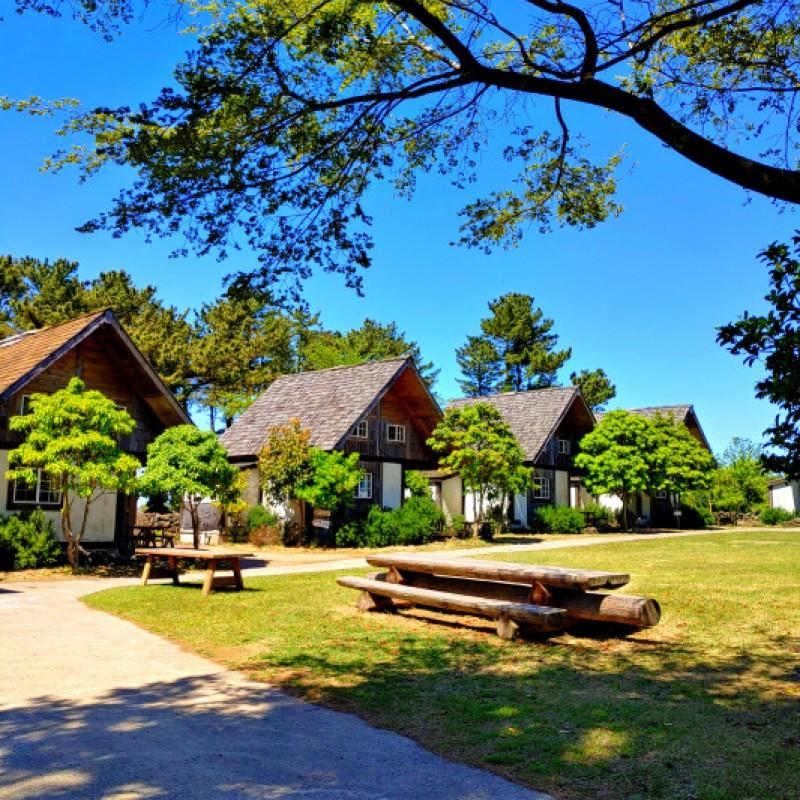 Jeju Log Park Pension