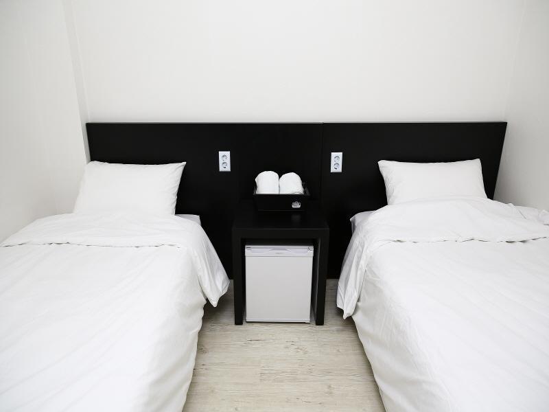 Ekonomy Hotel Gumi-13