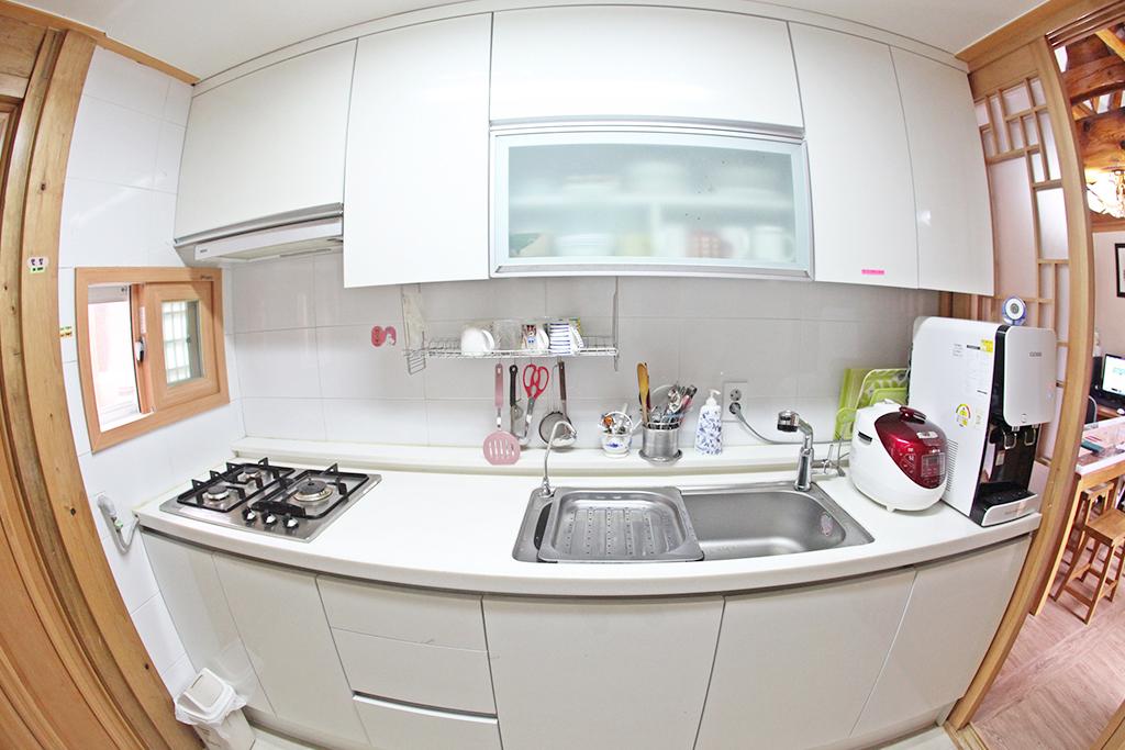 Seochon Nuhadang Hanok Stay-16