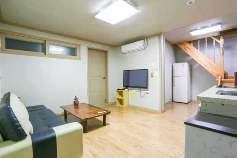 Geojedo Azure Sky Pension
