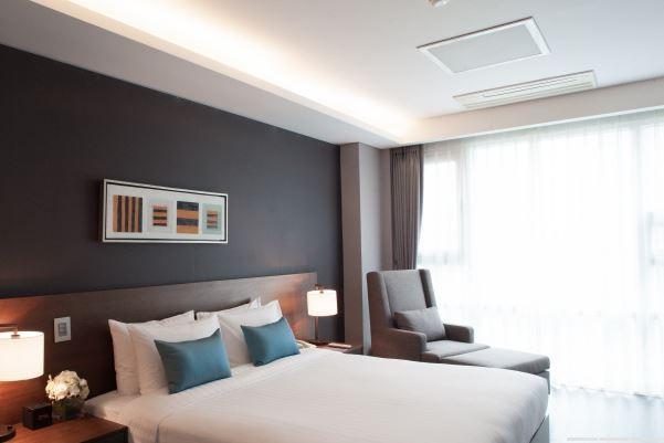 Fraser Place Central-6