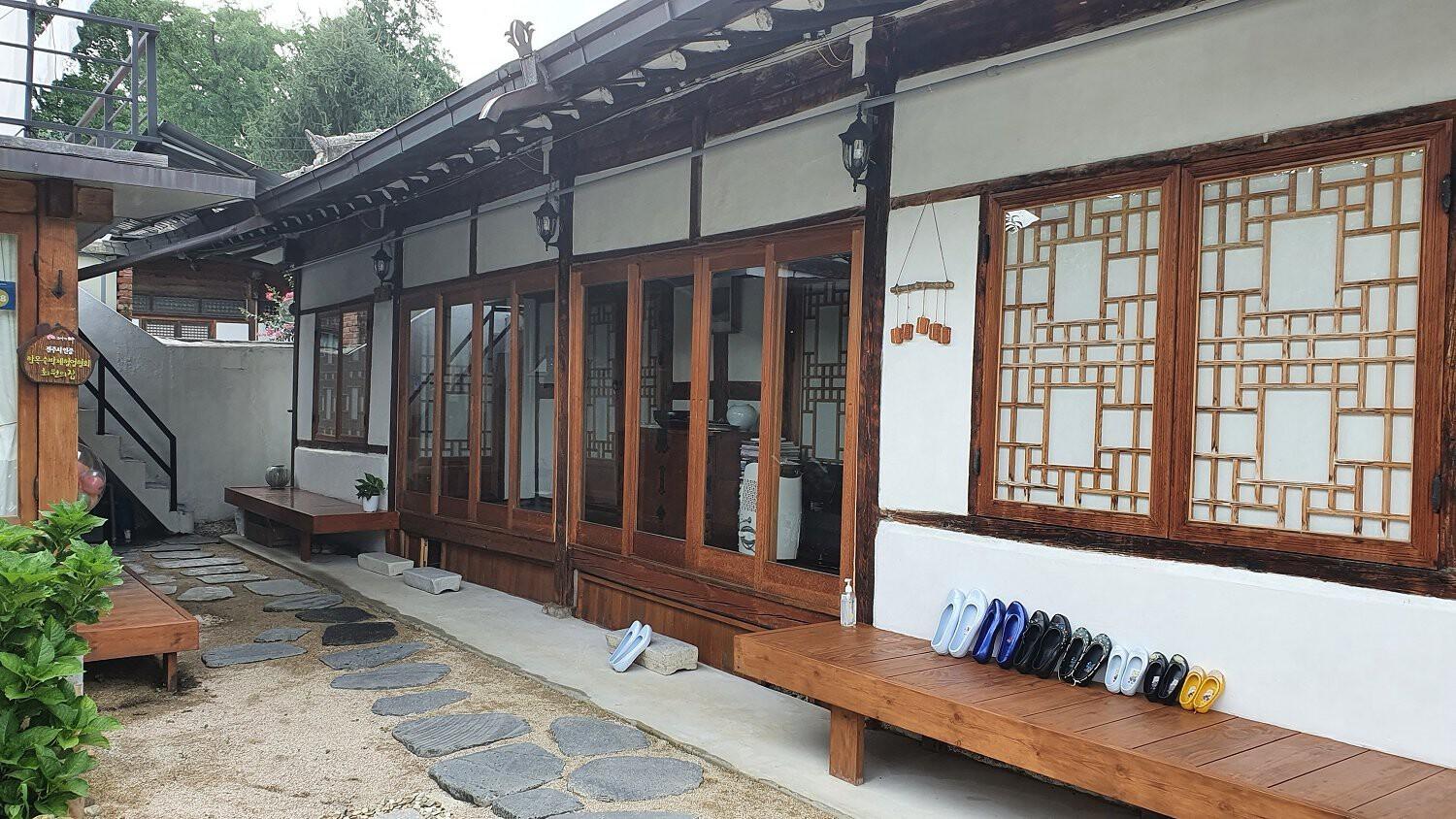 Jeonju Painting Hanok-2