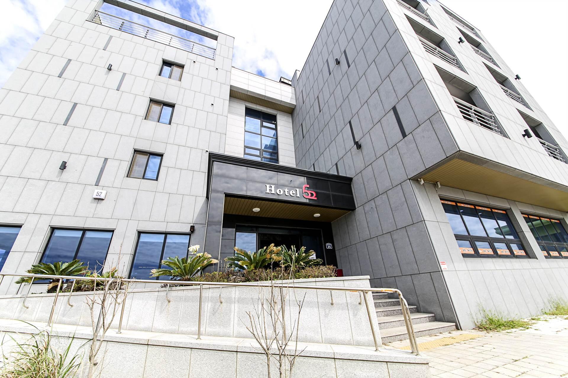 Seogwipo Hotel 52 Moseulpo