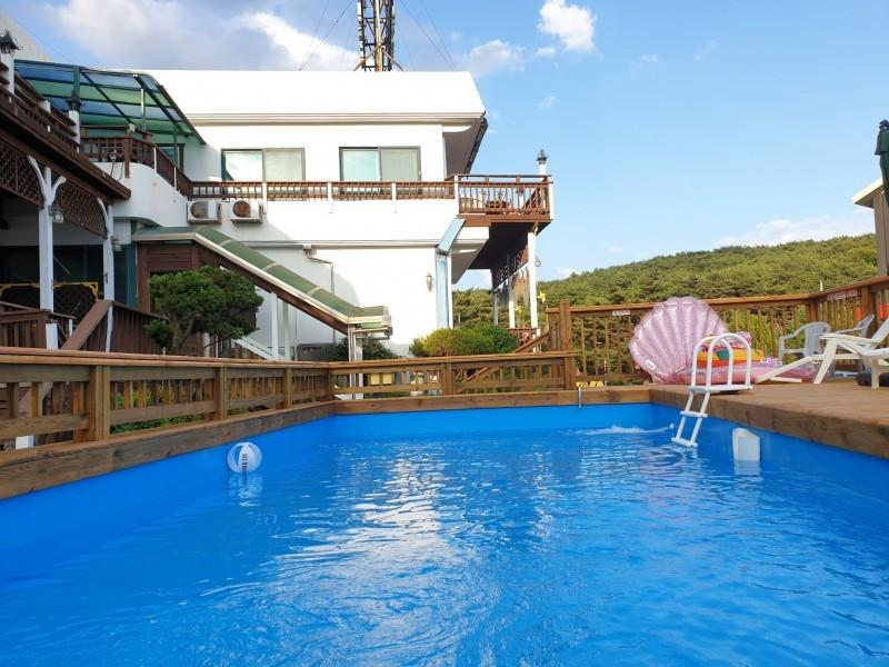 Taean (Anmyeondo) Ocean Village Pension