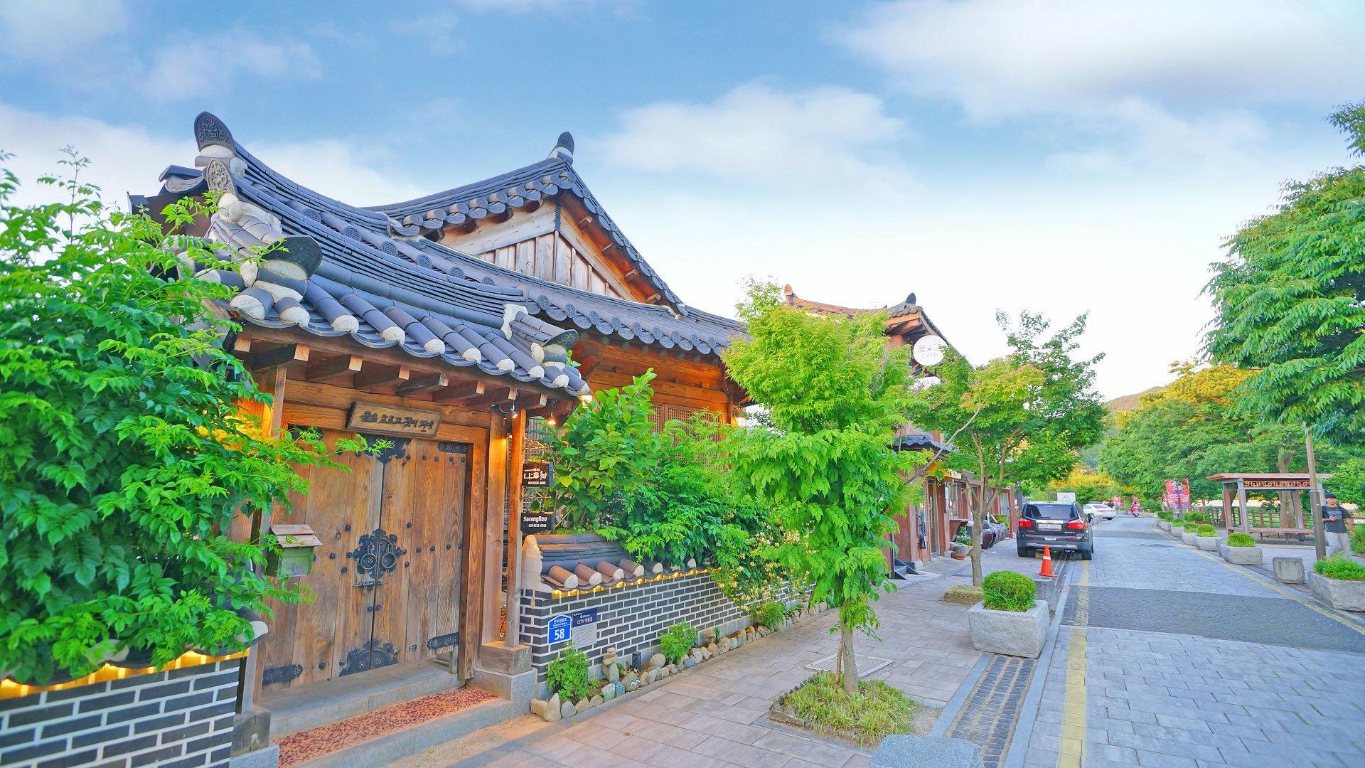 Jeonju Sarangru Hanok Stay