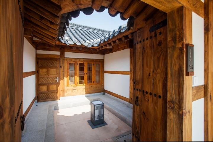 Gyeongwonjae by Walkerhill-10