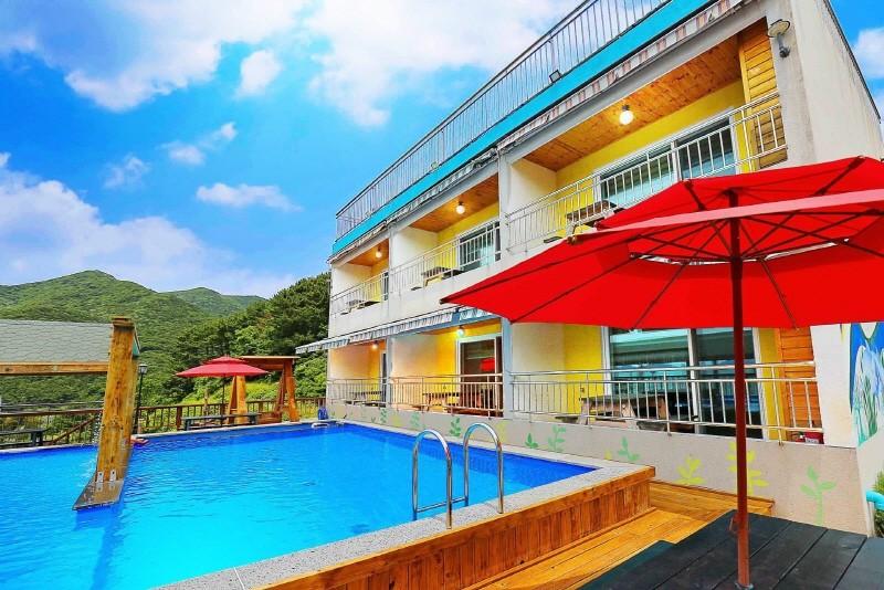 Geojedo Badamaru Pension