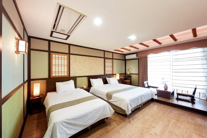 Dongbusan Oncheon Hotel-5