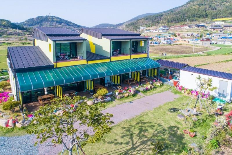 Wando Cheongsando Sun and Moon Pension