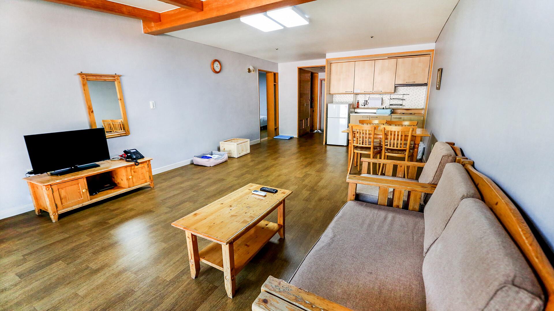 스탠다드 펫룸 (34평 / 체크인 시 배정)