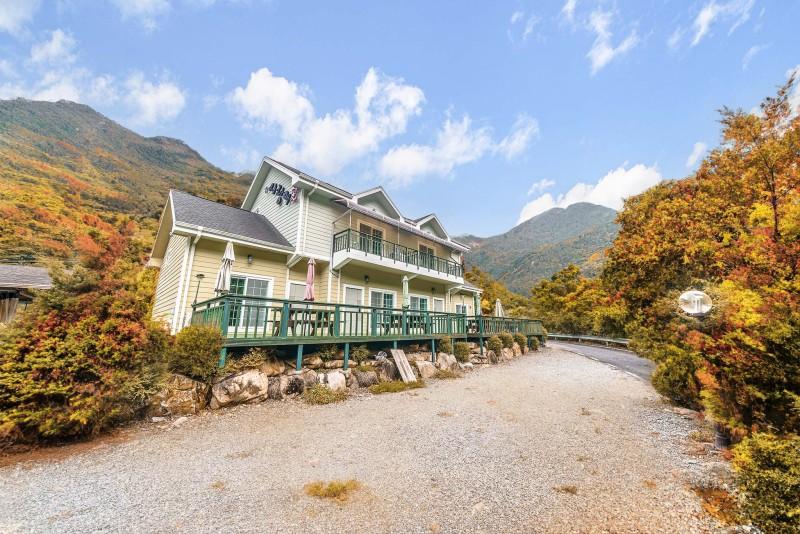 Danyang Sarangae Pension