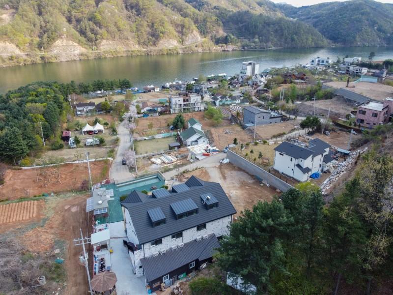 Gapyeong Seravi Pool Villa-20