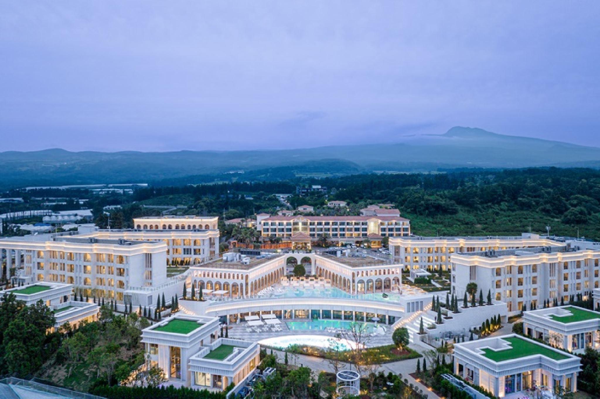The Sienna Resort