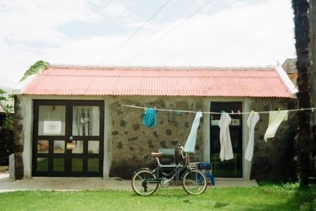 Jeju Lucid Bonbon Guest House