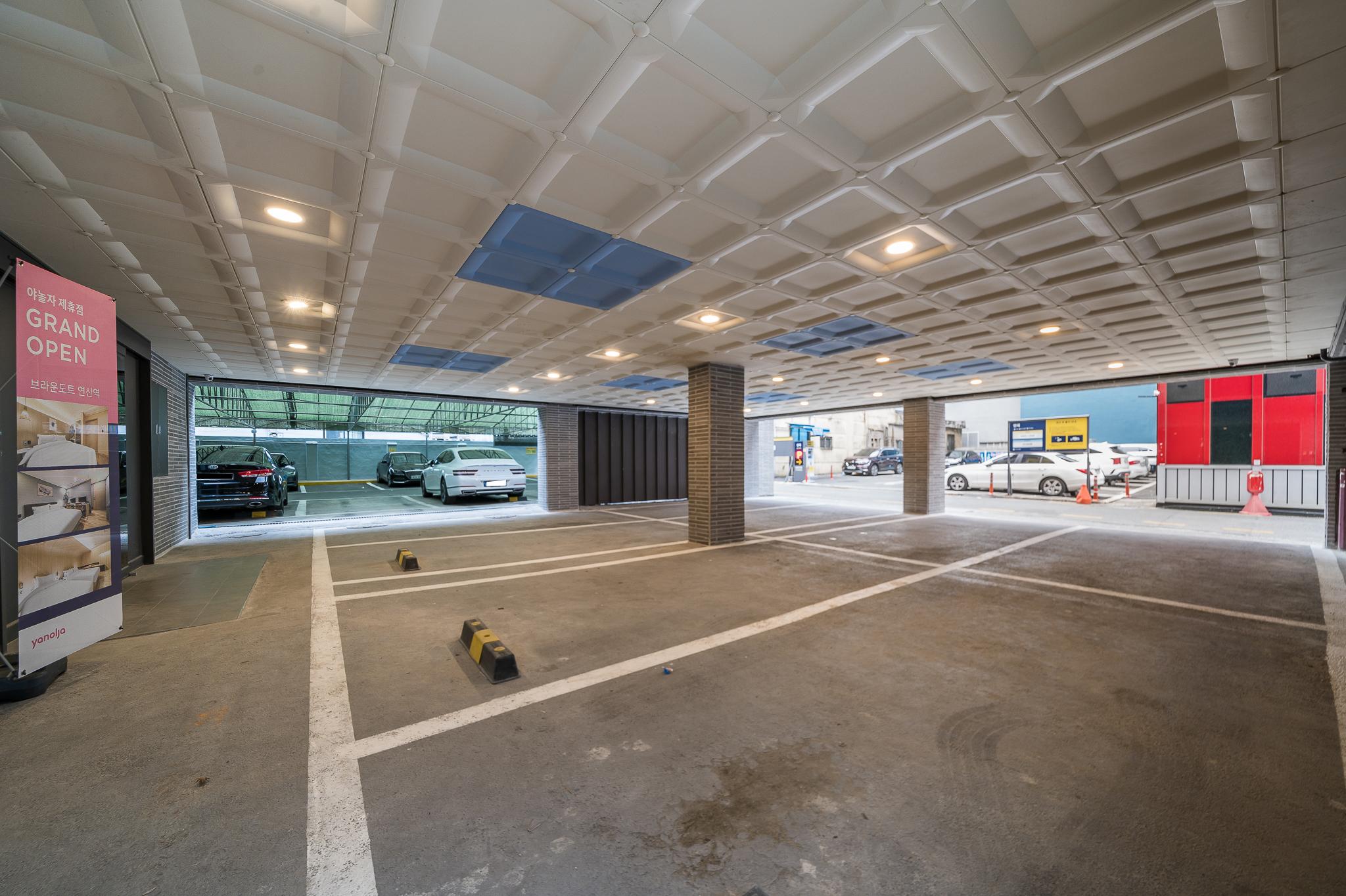 Busan Yeonsan-dong Brown Dot Yeonsan Station Branch-19