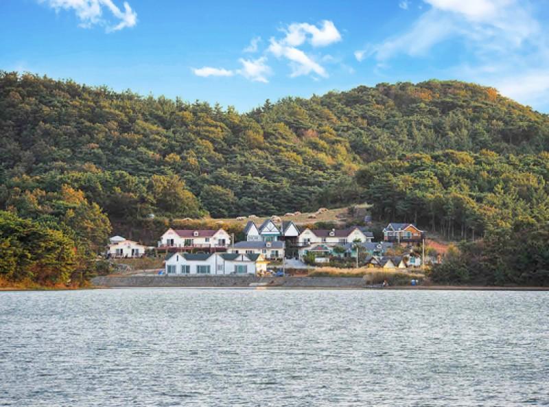 Taean (Anmyeondo) Island Pension