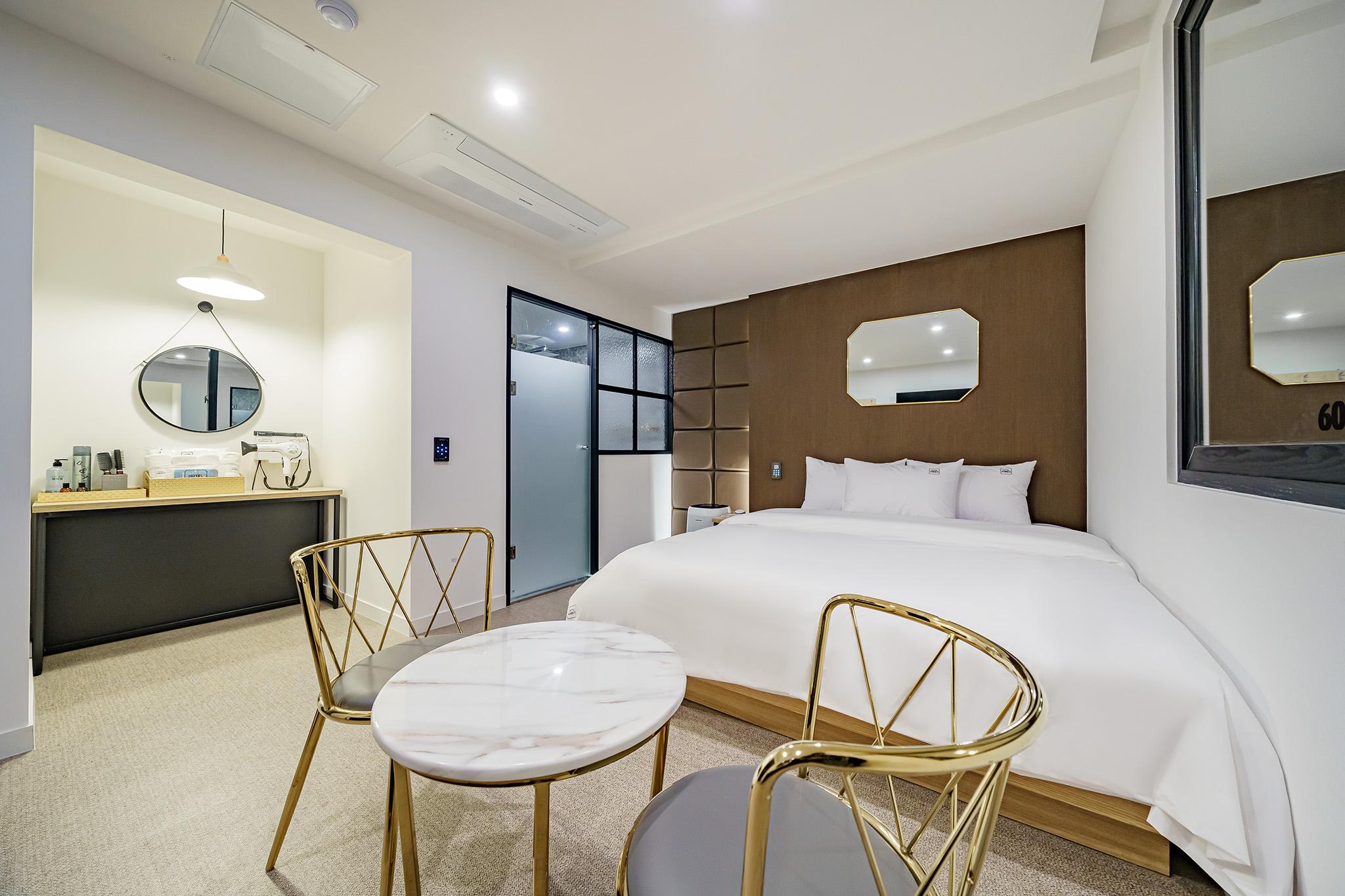 Sacheon Hotel Amber