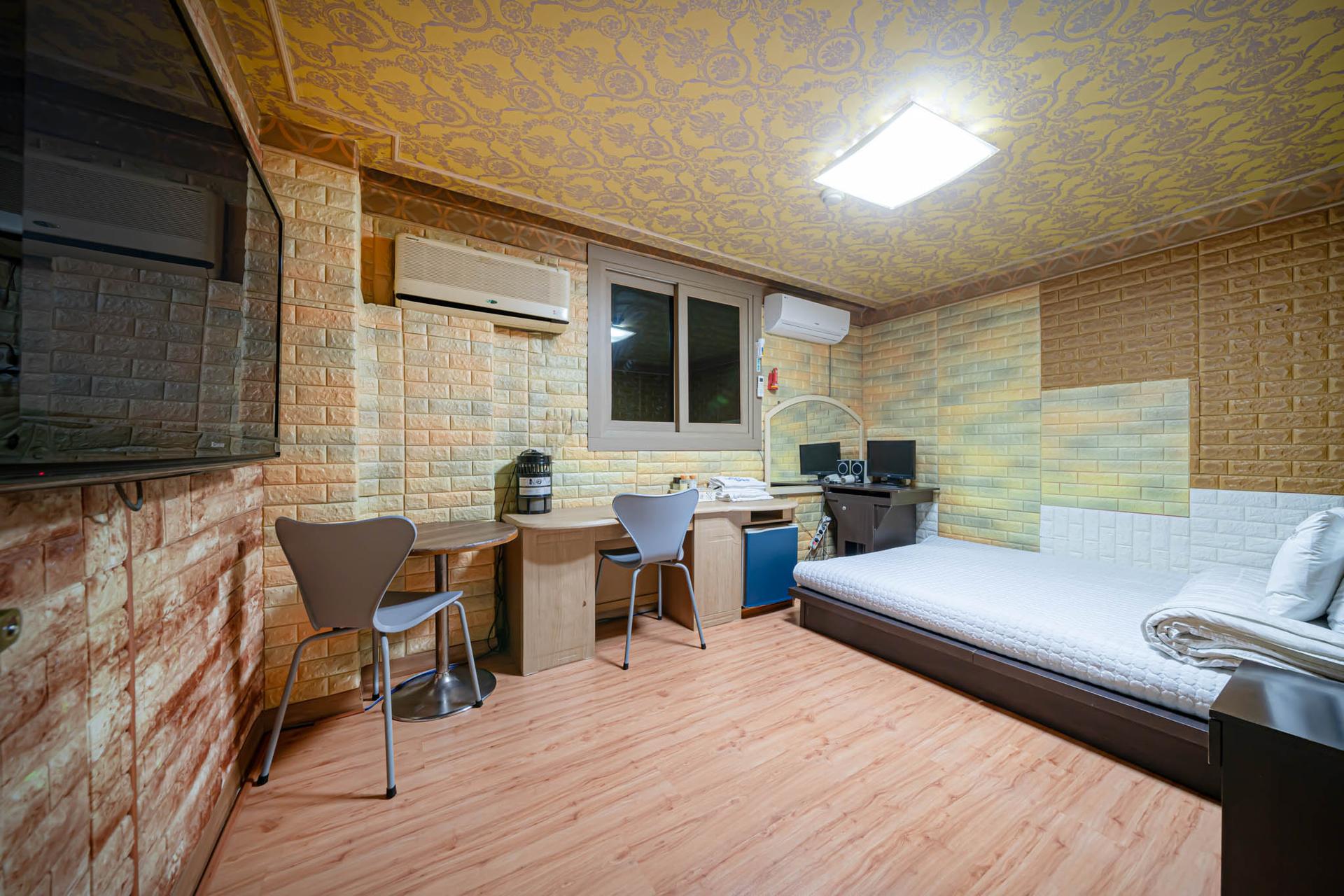 Busan Dongrae Oncheon Hotel