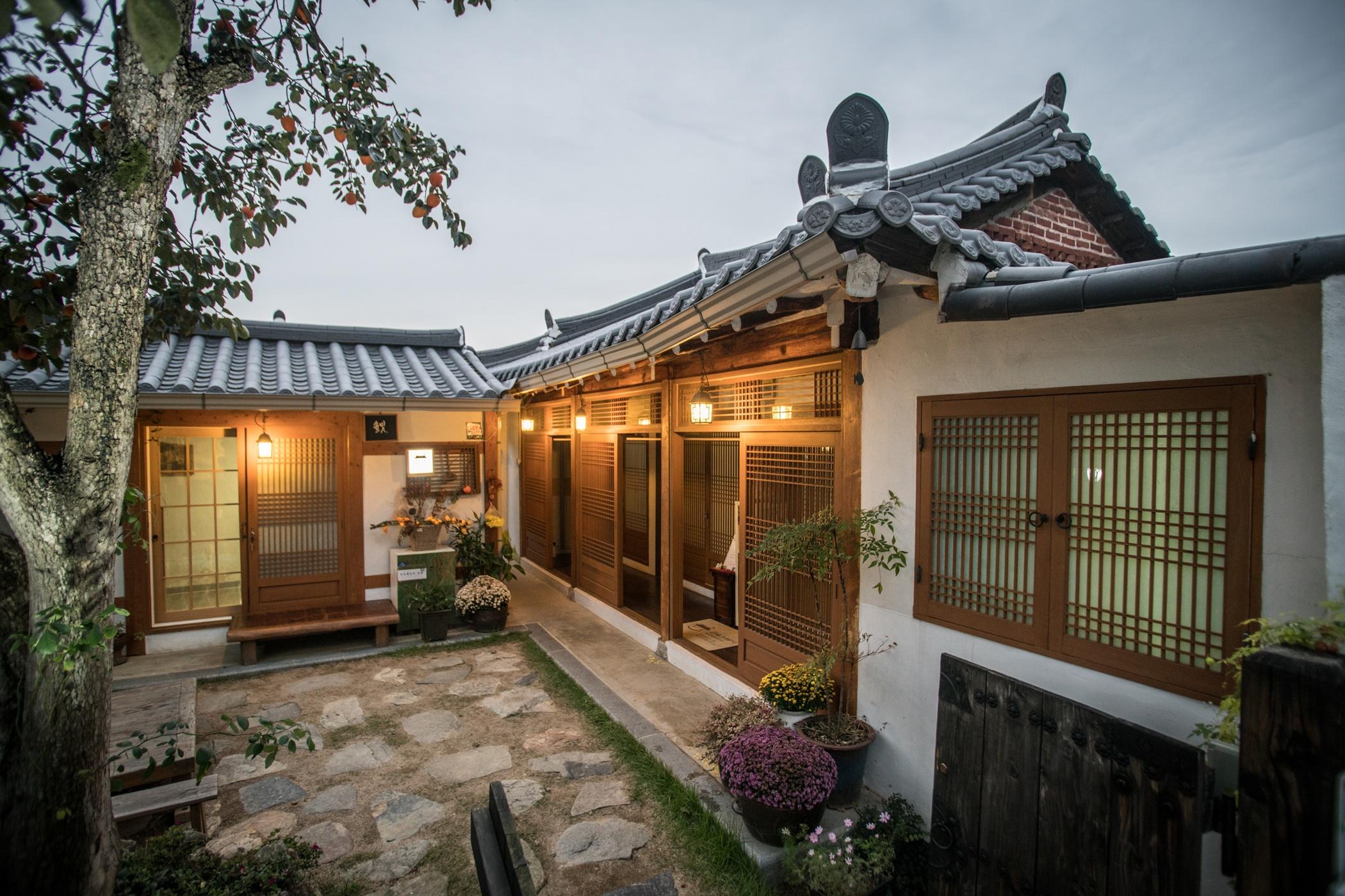 Jeonju Hanok Story Pension