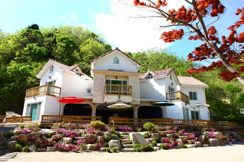 Gapyeong Atru Pension