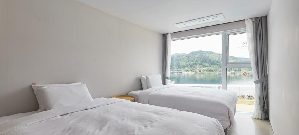 Gapyeong Parotia Water House-48