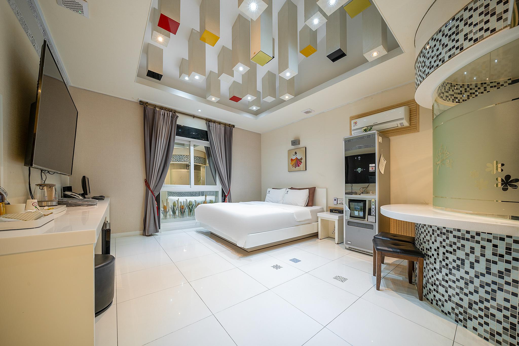 GwangjuV Hotel