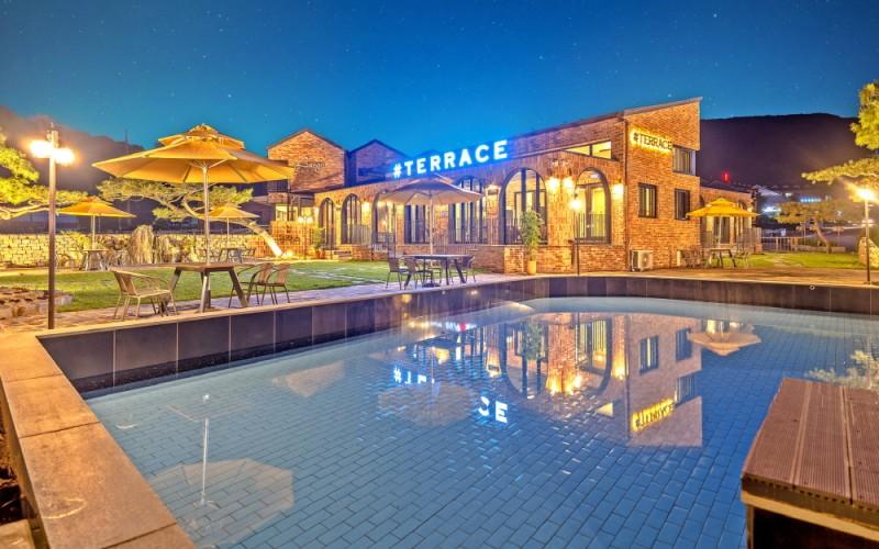 Gwangju Sharp Terrace Pension (Gonjiam Resort, Hwadam Forest 5 minutes by car)