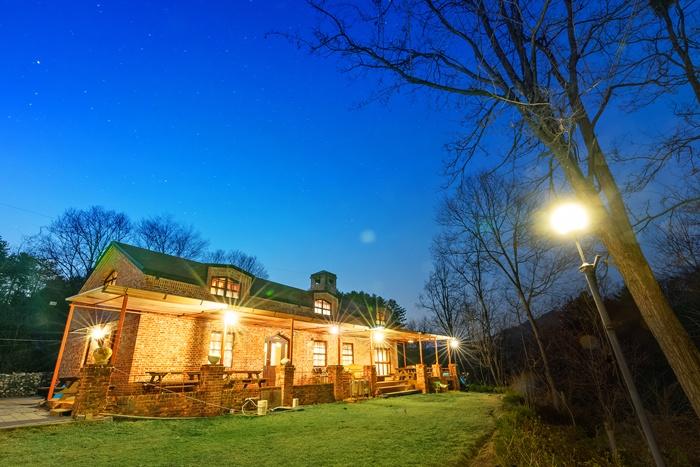 Hoengseong Lake Pension