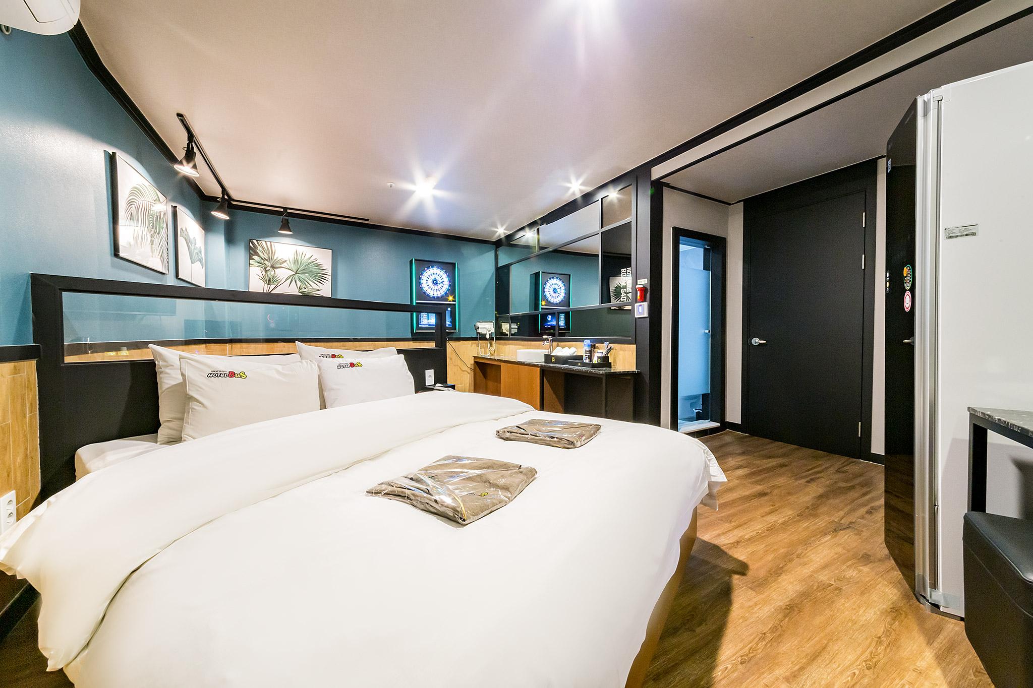 Ansan Hotel Bus