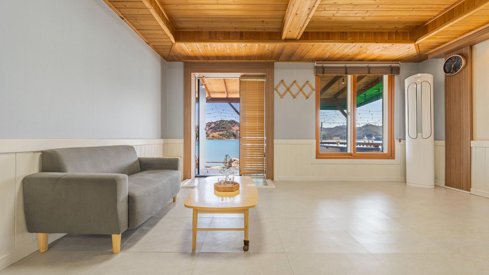 Namhae Badayanolja Pension
