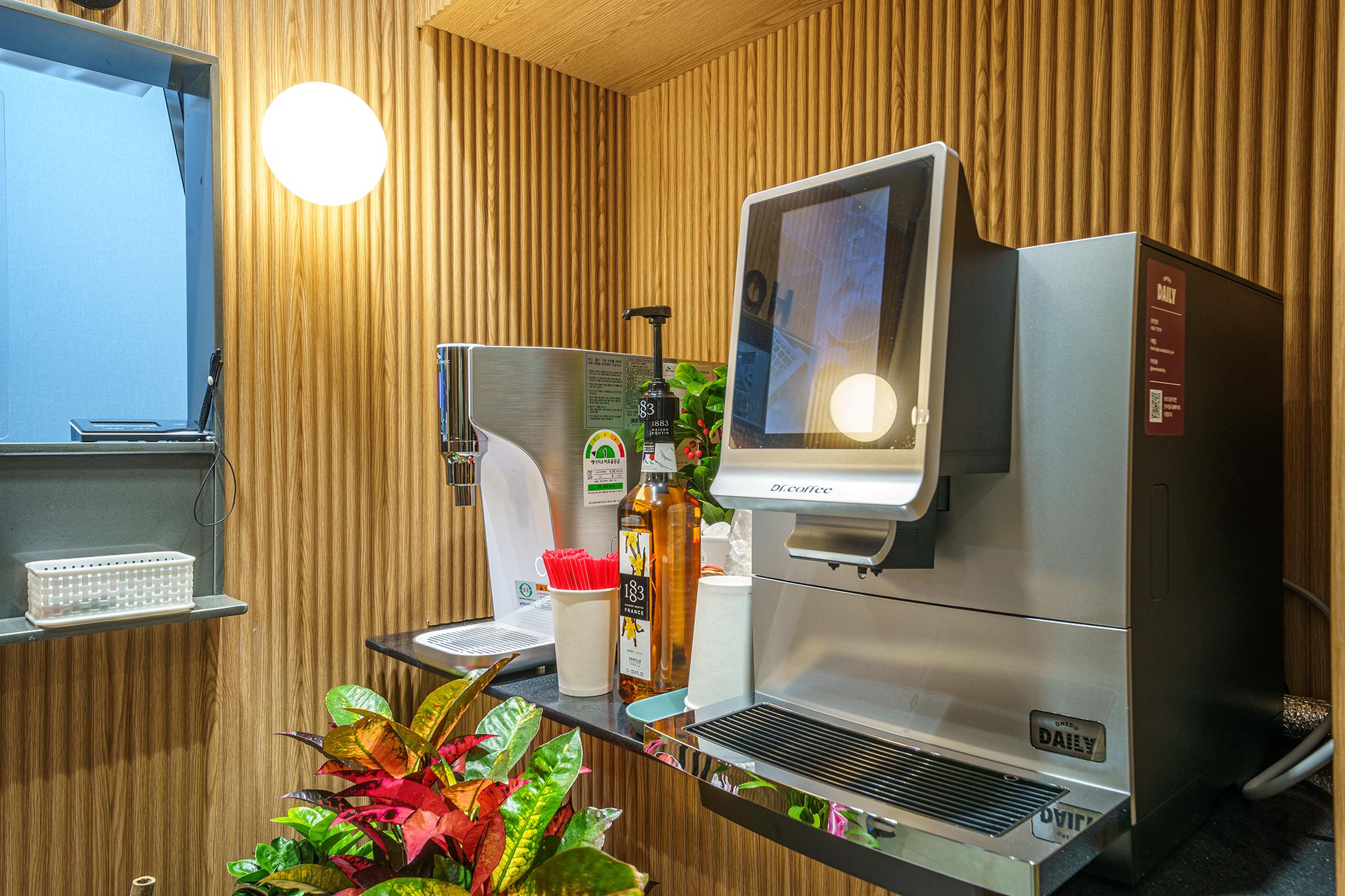 Dongdaemun History Cultural Park Station LOO (Lou Hotel)-3