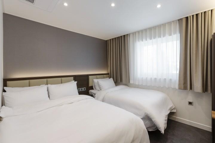 Busan Nampodong Lounge 26 Hotel-4